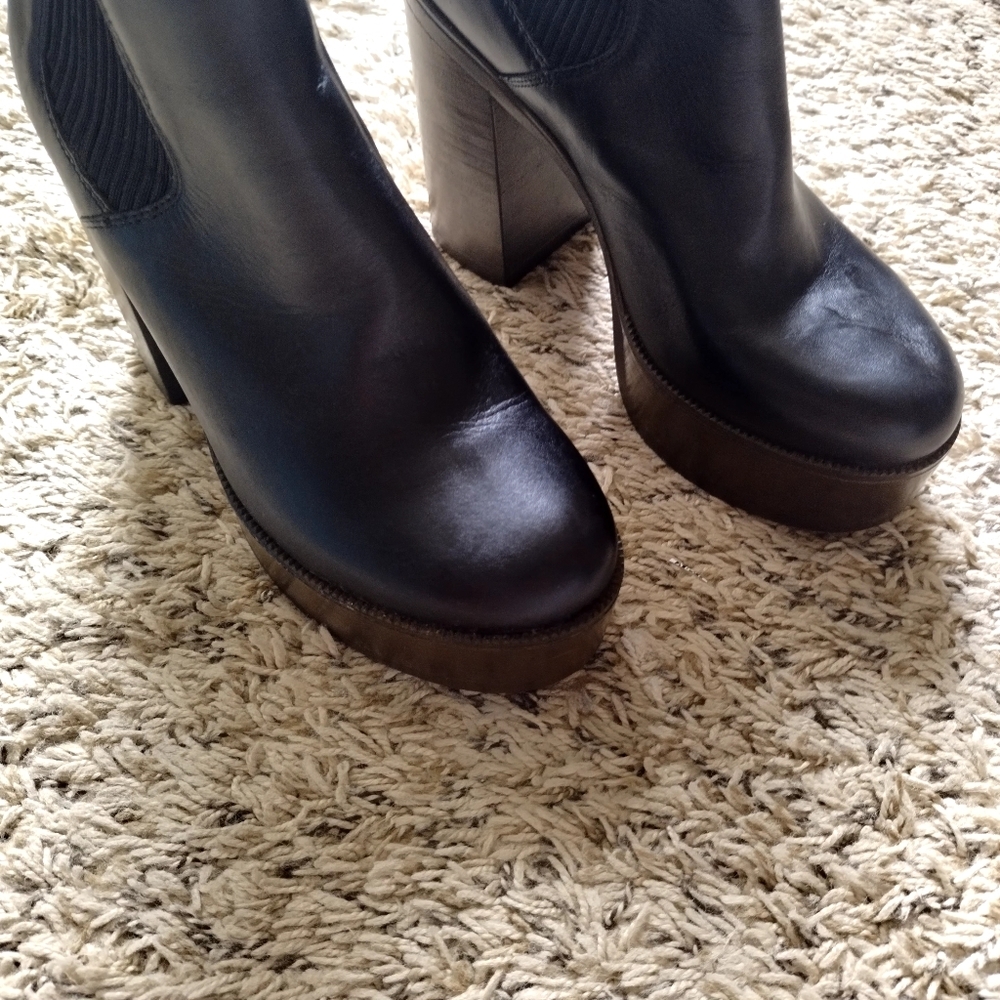 Steve Madden Black Leather Platform Ankle Boots with Brown Wood-Look Heel - Picture 3 of 9